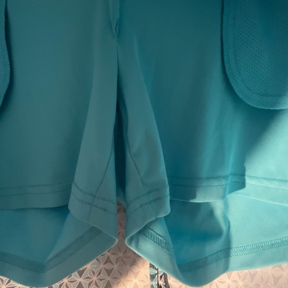 Ladies Bundle of Izod Golf Skirts - Picture 4 of 10